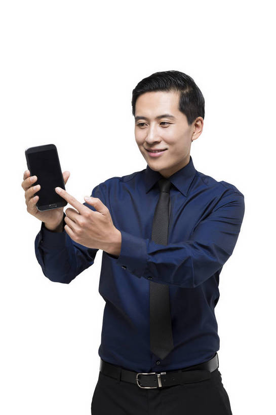 东方人,中年人,一个人,科学家,站,微笑,竖图,彩色,室内,白天,留白,抠图,白色背景,正面,西装,时尚,信心,技术,高科技,科技,手机,北京,中国,仅一个男性,正装,工作,科学,图片,现代,展示,自信,摄影,生活方式,使用,科学技术,未来,科研人员,成就,研究者,梦想,科学研究者,男人,男性,年轻男性,亚洲人,中国人,年轻人,科学工作者,半身,影棚拍摄,愉快,bj174