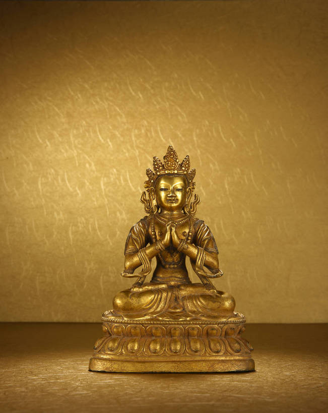 竖图,彩色,室内,白天,静物,北京,中国,黄色背景,风俗,神话,佛像,图片,艺术品,古典,文化,文物,传统,鎏金,工艺品,精神,摄影,古董,工艺,珍贵,古物,文明,中国文化,珍藏,传说,精美,古玩,菩萨,古代文明,制度,中国神话,影棚拍摄,保藏,收藏,传统文化,菩提萨埵,火镀金,bj174