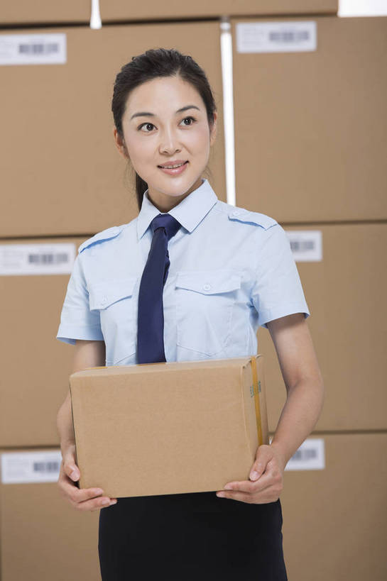 东方人,成年人,一个人,站,微笑,竖图,彩色,室内,白天,留白,抠图,白色背景,工作服,裙子,制服,满意,幸福,骄傲,安全,信心,科技,北京,中国,亚洲,许多,连衣裙,检查,工作,图片,纸箱,防护,很多,年轻,仓库,黄种人,现代,货物,行业,职业,健康,活力,美女,自信,工业,管理员,摄影,堆放,储藏,保护,存储,厂房,效率,储存,保险,专业,检验,单人,流转,管理人员,东亚,物流,保全,周全,安稳,安定,可靠,乐观,搜检,责任,产业,单独,查察,查抄,检察,审查,管理,平安,认真,年轻女性,女人,女性,亚洲人,中国人,年轻人,捧着,半身,影棚拍摄,商业,贮存,仓库管理员,库管,bj174