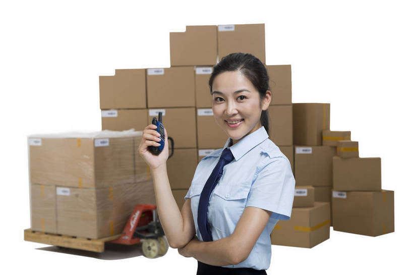 东方人,成年人,一个人,站,搬运,微笑,横图,彩色,室内,白天,留白,抠图,白色背景,工作服,裙子,制服,满意,幸福,骄傲,安全,信心,技术,科技,北京,中国,亚洲,许多,连衣裙,检查,工作,图片,推车,纸箱,防护,很多,年轻,仓库,黄种人,现代,货物,车,交通工具,行业,职业,健康,机械,工程车,活力,美女,自信,工业,管理员,摄影,堆放,储藏,保护,存储,厂房,工程,叉车,效率,储存,载具,保险,专业,检验,搬运车,单人,流转,管理人员,东亚,物流,保全,周全,安稳,安定,可靠,乐观,交通运输,搜检,责任,工作车,产业,单独,查察,查抄,检察,审查,管理,平安,认真,年轻女性,女人,女性,亚洲人,中国人,年轻人,半身,影棚拍摄,商业,平板车,贮存,仓库管理员,库管,手动液压叉车,bj174