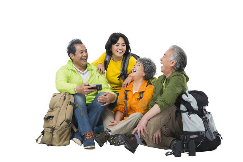 东方人,成年人,中年人,老年人,头发,四个人,人群,伙伴,朋友,坐,大笑,横图,彩色,照片,白色背景,仰视,聚会,旅游,度假,快乐,通讯,友谊,幸福,分享,团队,互联网,科技,秋季,道路,地图,手机,北京,中国,亚洲,盘绕,服装,节日,庆祝,并排,环绕,围绕,因特网,网络,网址,信息,图片,望远镜,域名,交通,年轻,生活,环抱,休闲装,黄种人,方向,文化,娱乐,电子产品,衣服,白色,背包,春季,郊游,庆典,休息,休闲,游玩,健康,休闲服,放松,活力,精神,亲密,自信,查询,开怀大笑,通信,创意,摄影,服饰,缭绕,生活方式,靠近,引导,指引,纪念,对视,假期,退休,享乐,查找,愉悦,关爱,娱乐活动,亲近,露营,地址,玩乐,户外运动,结伴,装备,周末,东亚,陪同,重阳节,情感,乐观,无线电技术,陪伴,无忧无虑,交流,上网,友情,老年男性,老年女性,男人,男性,女人,女性,亚洲人,中国人,沟通,坐着,低角度拍摄,全身,影棚拍摄,旅行,欢乐,开心,愉快,登高节,老年节,导航,运动装,伴随,bj174