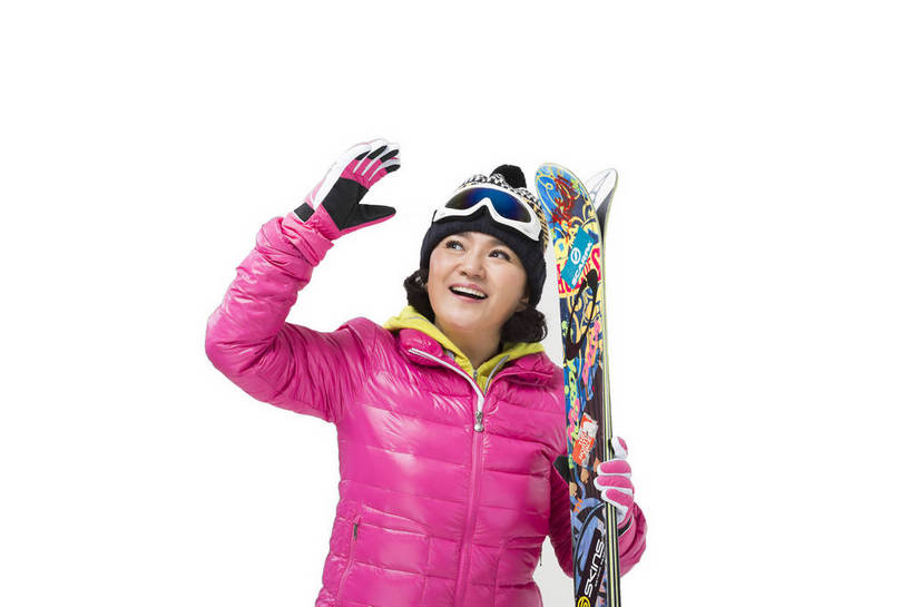 东方人,成年人,中年人,老年人,一个人,站,微笑,横图,彩色,照片,白色背景,锻炼,旅游,度假,快乐,探险,幸福,安全,北京,中国,亚洲,指,服装,滑雪,图片,冬季,防护,年轻,生活,注视,休闲装,黄种人,娱乐,一个,衣服,手套,观察,看,手势,郊游,休闲,游玩,健康,休闲服,放松,活力,精神,乐趣,自信,摄影,服饰,生活方式,单个,观看,羽绒服,保护,滑雪板,假期,察看,退休,享乐,指向,愉悦,食指,关注,娱乐活动,滑雪镜,滑雪帽,爱好,保险,玩乐,户外运动,装备,单人,防寒服,挑战,周末,东亚,保全,周全,安稳,安定,防护手套,乐观,冬季运动,单独,无忧无虑,平安,老年女性,女人,女性,亚洲人,中国人,半身,影棚拍摄,旅行,欢乐,开心,愉快,打手势,bj174