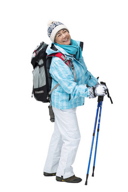 东方人,成年人,老年人,头发,一个人,攀登,微笑,竖图,彩色,照片,白色背景,锻炼,旅游,度假,快乐,探险,幸福,北京,中国,亚洲,服装,图片,冬季,年轻,生活,注视,休闲装,黄种人,娱乐,一个,衣服,白色,背包,观察,回头,看,郊游,休闲,游玩,健康,休闲服,放松,活力,精神,乐趣,自信,摄影,服饰,转身,生活方式,单个,拐杖,观看,羽绒服,手杖,假期,察看,退休,享乐,愉悦,关注,娱乐活动,爱好,玩乐,户外运动,装备,单人,防寒服,滑雪服,挑战,周末,东亚,乐观,单独,无忧无虑,老年女性,女人,女性,亚洲人,中国人,步行,登山,爬山,全身,影棚拍摄,旅行,欢乐,开心,愉快,bj174