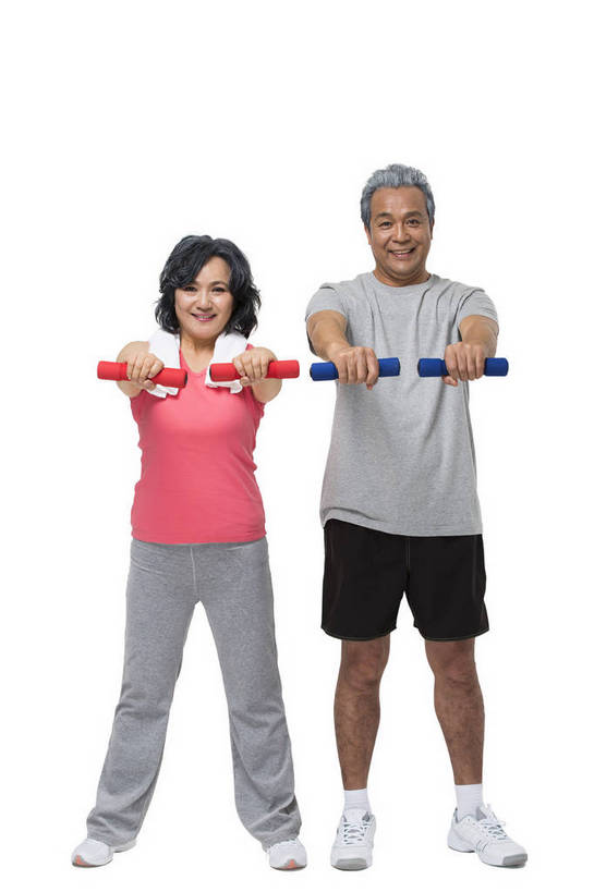 东方人,成年人,中年人,老年人,头发,两个人,家庭,夫妻,丈夫,妻子,站,举,微笑,竖图,彩色,照片,白色背景,运动服,锻炼,快乐,幸福,运动,哑铃,北京,中国,亚洲,游客,图片,年轻,生活,拿着,注视,黄种人,白色,观察,看,托,休闲,和谐,健康,温馨,健身器械,放松,活力,精神,力量,自信,伸直,摄影,生活方式,观看,察看,退休,精力充沛,享乐,轻松,伸出,愉悦,关爱,关注,东亚,陪同,乐观,陪伴,老年男性,老年女性,男人,男性,女人,女性,亚洲人,中国人,夫妇,举起,举手,举着,向上举,向上伸,向上托,全身,影棚拍摄,健身,欢乐,开心,愉快,伴侣,运动装,伴随,bj174