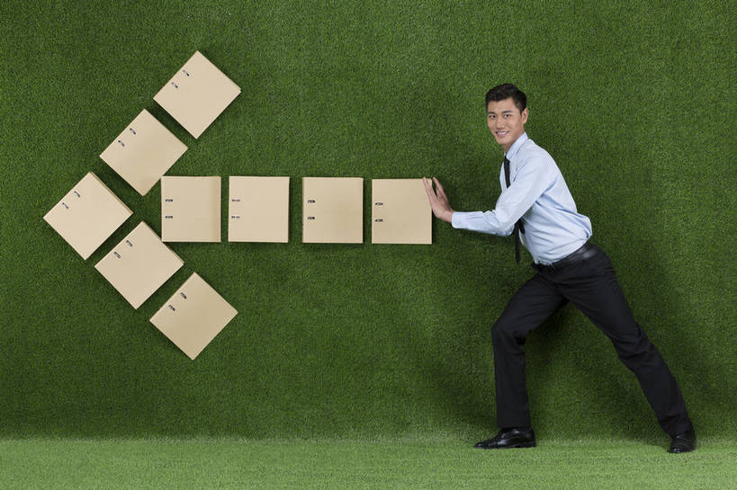 东方人,成年人,一个人,商务人士,站,推,笑,微笑,露齿笑,横图,彩色,照片,衬衫,商务,快乐,信心,草地,草坪,拼图,北京,中国,亚洲,仅一个男性,仅一个人,绿色背景,正装,符号,图片,领带,文件夹,注视,职业装,黄种人,方向,箭头,仅一个年轻男性,绿色,自然,草皮,观察,看,职业,活力,自信,创意,摄影,道具,观看,张开双腿,合同,环境,生态,察看,姿态,关注,文档,努力,目标,选择,单人,东亚,环境保护,乐观,活页夹,单独,进步,展开双腿,男人,男性,年轻男性,亚洲人,中国人,年轻人,白领,全身,影棚拍摄,办公室职员,伸展双腿,就业,bj174