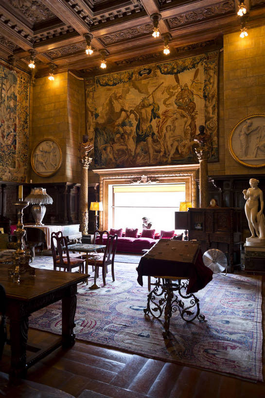 无人,竖图,彩色,室内,旅游,度假,名胜古迹,标志建筑,地标,建筑,照明,美国,遗迹,城堡,屋顶,景点,灯光,古典,古迹,历史,文化,文物,娱乐,建设,古建筑,壁画,住宅,风景,享受,休闲,旅游胜地,放松,摄影,华丽,北美,北美洲,富有,加利福尼亚,华贵,美洲,经典,古文明,加州,加利福尼亚州,金州,黄金州,北亚美利加洲,亚美利加洲,赫斯特城堡,圣西蒙,旅行,美利坚合众国,bj174