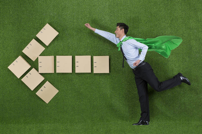 东方人,成年人,一个人,商务人士,跑,举,微笑,横图,彩色,照片,衬衫,商务,快乐,热情,信心,竞争,草地,草坪,拼图,北京,中国,亚洲,仅一个男性,仅一个人,绿色背景,正装,符号,图片,领带,文件夹,职业装,黄种人,方向,数码合成,箭头,仅一个年轻男性,绿色,自然,草皮,托,握拳,职业,动力,健康,放松,活力,自信,冲,创意,摄影,道具,合同,环境,生态,姿态,愉悦,成就,文档,努力,目标,选择,梦想,单人,东亚,环境保护,乐观,活页夹,单独,开端,男人,男性,年轻男性,亚洲人,中国人,年轻人,白领,举起,举手,举着,向上举,向上伸,向上托,全身,影棚拍摄,开心,愉快,办公室职员,就业,bj174