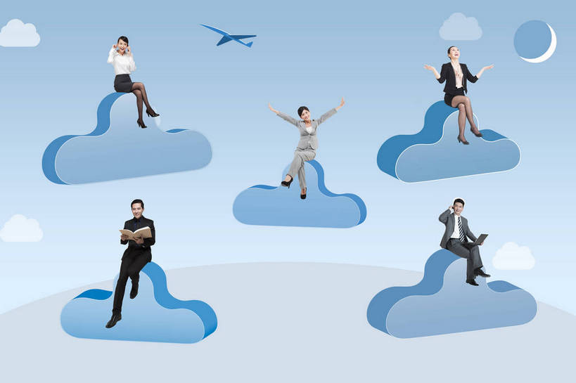 东方人,成年人,中年人,商务人士,坐,微笑,横图,彩色,照片,商务,时尚,阅读,快乐,满意,幸福,信心,互联网,技术,数码,科技,城市,北京,中国,亚洲,五个人,蓝色背景,正装,工作,科学,空间,网络,符号,图片,云,年轻,黄种人,娱乐,数码合成,现代,职业,健康,放松,活力,美女,自信,摄影,生活方式,青春,科学技术,轻松,愉悦,虚拟,东亚,乐观,男人,男性,年轻女性,女人,女性,中年男性,亚洲人,中国人,年轻人,白领,张开手臂,半身,欢乐,开心,愉快,办公室职员,bj174