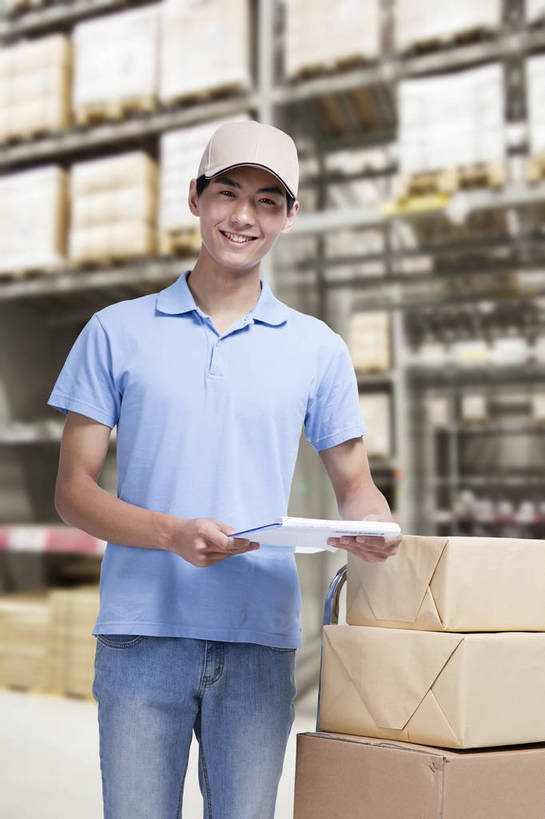 东方人,成年人,一个人,站,微笑,竖图,彩色,室内,白天,工作服,制服,满意,幸福,骄傲,安全,信心,数据,科技,北京,中国,亚洲,许多,写,检查,工作,图片,纸箱,防护,很多,年轻,仓库,黄种人,现代,货物,记录,快递员,行业,职业,健康,便捷,活力,自信,服务,工业,运输,管理员,摄影,堆放,储藏,保护,写字板,存储,厂房,效率,储存,货运,保险,专业,检验,快递,单人,管理人员,东亚,物流,保全,周全,安稳,安定,可靠,乐观,搜检,责任,产业,单独,查察,查抄,检察,审查,管理,平安,认真,男人,男性,年轻男性,亚洲人,中国人,年轻人,半身,商业,贮存,服务业,递送,仓库管理员,库管,bj174