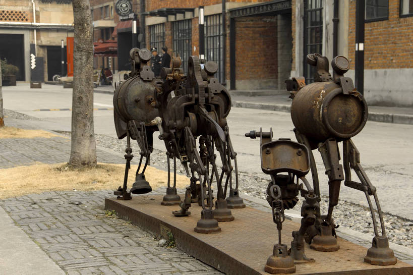 无人,家,横图,室外,白天,正面,旅游,度假,植物,窗户,道路,路,路灯,公路,金属制品,照明,雕塑,上海,中国,亚洲,枯萎,艺术,装饰,金属,雕刻,雕像,房屋,屋子,灯光,枯草,树桩,交通,娱乐,红坊,楼房,创意园,玻璃窗,住宅,灯,草,树,树干,黄色,工艺品,享受,休闲,木桩,放松,纪念,照亮,美术,申,照明设备,主题,陈列,东亚,长宁区,上海市,中华人民共和国,沪,华东地区,功能,美学,马路,彩图,房子,红坊文化艺术社区,红坊创意园区,shlxx1