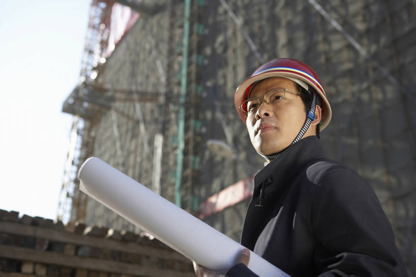 东方人,中年人,老年人,一个人,商务人士,建筑工人,建筑师,商务男性,横图,室外,白天,留白,侧面,仰视,衬衫,商务,安全,成功,信心,计划,建筑业,技术,建筑,北京,中国,亚洲,表演,套装,工作,防护,脚手架,安全帽,建筑工地,职业,规划,摄影,生长,技巧,保护,工程,都市风光,手艺,保险,商务装,蓝图,工薪阶层,东亚,发展,保全,周全,安稳,安定,贡献,技能,技艺,开端,平安,认真,老年男性,男人,男性,亚洲人,中国人,白领,上班族,半身,彩图,低角度拍摄,衬衣,妙技,本领,工业设计师,bj175