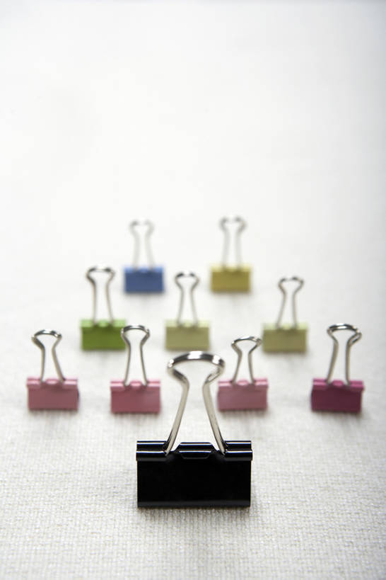 无人,家庭,办公室,横图,竖图,彩色,室内,商务,成功,信心,技术,静物,金属制品,北京,中国,亚洲,一排,许多,丰富,整齐,金属,圆形,办公用品,长尾夹,很多,布置,传统,排列,夹子,学习用品,职业,概念,温暖,温馨,一家人,摄影,技巧,五颜六色,文具用品,色彩斑斓,和睦,领导,队列,中国文化,手艺,五彩缤纷,古典风格,燕尾夹,东亚,远古,五彩斑斓,式样,一致,技能,技艺,五光十色,想法,把握,彩图,高角度拍摄,影棚拍摄,妙技,融洽,传统文化,本领,掌控,bj175