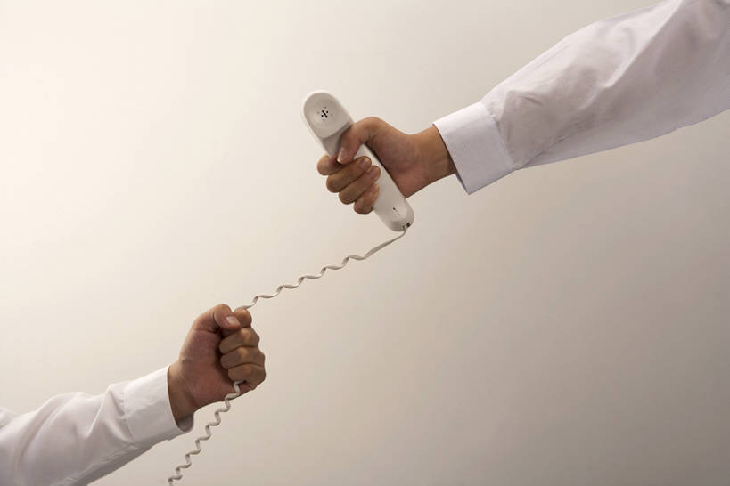 东方人,手,两个人,商务人士,商务男性,办公室,打电话,留白,衬衫,商务,竞争,套装,电话线,商务装,工薪阶层,男人,亚洲人,中国人,白领,上班族,电话机,彩图,衬衣,bj175