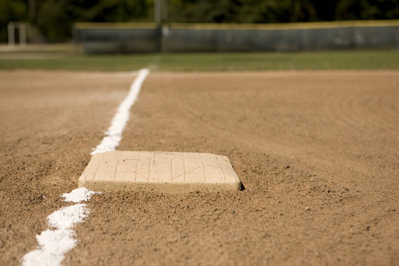 无人,体育馆,运动场,横图,室外,白天,留白,安全,运动,棒球,垒,棒球场,沙子,泥土,田野,球场,防护,场地,体育场,球,树,蓝天,健康,摄影,保护,播放,保险,户外活动,美国文化,保全,周全,安稳,安定,运动馆,平安,彩图,bj175