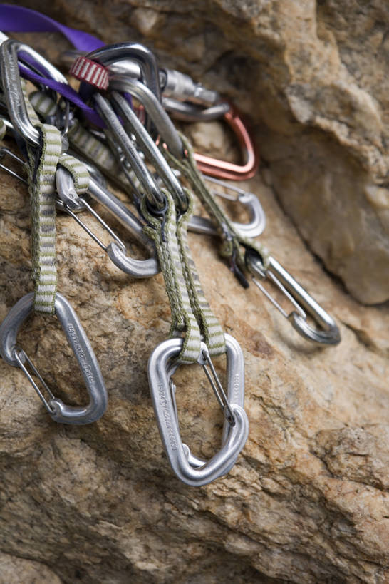 无人,竖图,室外,白天,安全,合作,团队,攀岩,山,中国,亚洲,金属,器材,防护,极限运动,绳子,力量,摄影,保护,爱好,保险,户外活动,挑战,东亚,保全,周全,安稳,安定,冒险,平安,岩石,彩图,岩钉钢环,bj175