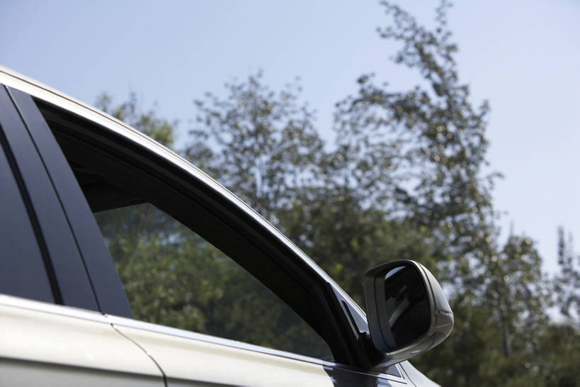 无人,横图,室外,特写,白天,留白,侧面,仰视,技术,窗户,城市,路,汽车,北京,中国,亚洲,机动车,车,交通工具,轿车,运输,摄影,载具,东亚,休闲活动,低角度拍摄,多功能车,bj175