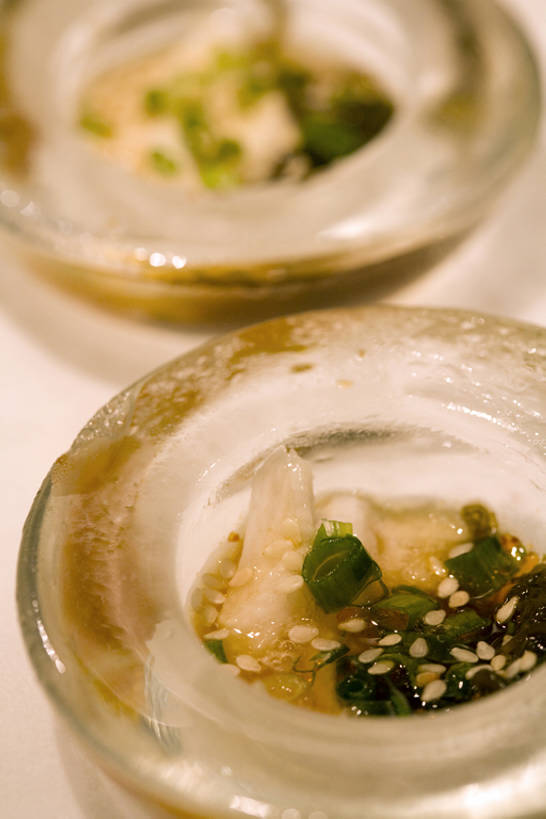 无人,竖图,室内,特写,静物,餐具,北京,中国,亚洲,汤,芝麻,美味,食品,饮品,小吃,饮食,食物,饮料,两个,碗,诱惑,摄影,凉菜,可口,清新,东亚,广口瓶,健康食物,适口,彩图,bj175