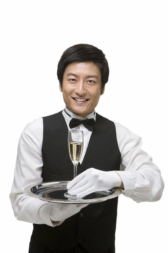 东方人,成年人,一个人,服务员,竖图,留白,抠图,白色背景,正面,热情,信心,中国,仅一个人,握,服装,正装,领结,银色,餐盘,注视,饮食,香槟,观察,看,站着,职业,服务,握着,摄影,观看,礼节,严肃,察看,神圣,葡萄酒杯,关注,香槟杯,东亚,燕尾服,认真,男人,男性,年轻男性,亚洲人,中国人,年轻人,服务生,侍者,半身,彩图,影棚拍摄,礼服,客房服务,bj175