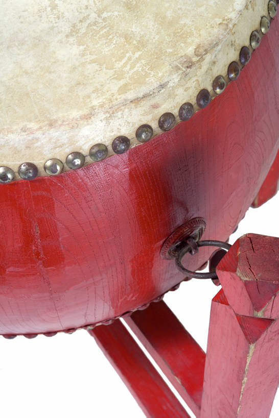 无人,横图,竖图,俯视,特写,白色背景,运气,亚洲,表演,欢呼,庆祝,瓷器,乐器,音乐,传统,一个,红色,祈祷,概念,单个,部分,中国文化,典礼,东亚,彩图,高角度拍摄,影棚拍摄,欢乐,大鼓,传统文化,传统节日,bj175