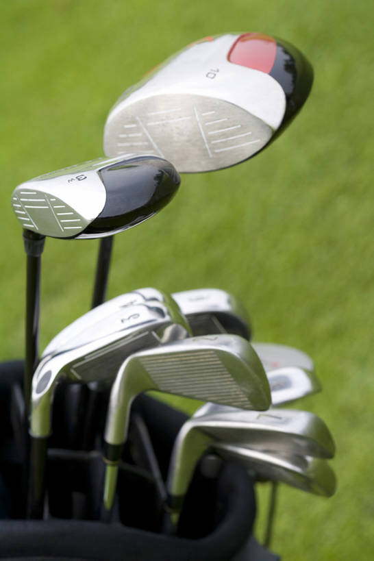 无人,竖图,室外,特写,白天,运动,亚洲,瓷器,数字,绿色,自然,休闲,放松,高尔夫球杆,体育器械,爱好,户外活动,东亚,高尔夫球包,北京市,高尔夫球运动,休闲活动,彩图,bj175