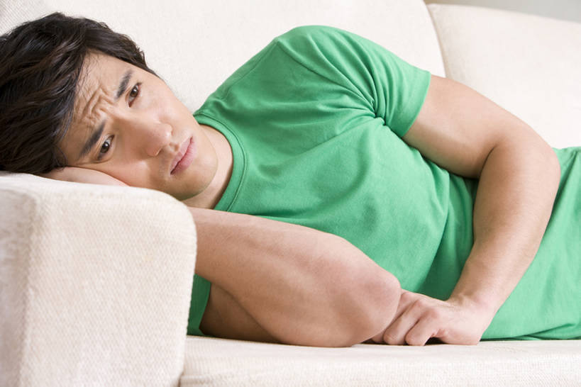 东方人,成年人,一个人,客厅,横图,室内,白天,侧面,沙发,中国,仅一个男性,仅一个人,撑,沮丧,生气,扶手,托腮,仅一个年轻男性,托,休息,皱眉,沉思,愤怒,摄影,失望,恼怒,侧卧,起居室,愤慨,怒气,气愤,忧虑,发怒,怒火,托下巴,情绪,脾气,东亚,忿怒,怨恨,强烈,悲哀,气忿,愤恨,肝火,激动,男人,男性,年轻男性,白种人,亚洲人,年轻人,躺着,半身,彩图,闷闷不乐,bj175