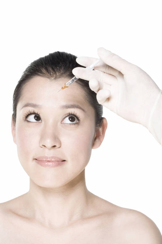 东方人,成年人,脸,头,脸颊,手,裸体,两个人,竖图,留白,抠图,白色背景,美容,风险,安全,北京,中国,亚洲,仅一个年轻女性,仅一个女性,仅一个人,准备,药剂,防护,美丽,干净,肩膀,白色,手套,药品,保养,健康,想,治疗,斜视,注射,保健,摄影,皮肤,保护,光滑,药物,医疗,注射器,恐怖,忧虑,肖像,保险,改变,预防,东亚,纯净,注射剂,保全,周全,安稳,安定,防护手套,细腻,肉毒杆菌,麻醉剂,平滑,肉毒杆菌毒素,美化,平安,注射液,年轻女性,女人,女性,亚洲人,中国人,年轻人,头部,脸部,脸蛋,面部,彩图,影棚拍摄,肉毒毒素,神经毒素,生物毒素,整形手术,抗衰老,bj175