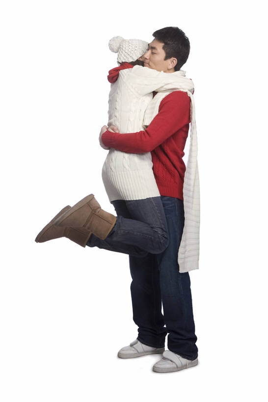 东方人,成年人,两个人,竖图,白色背景,侧面,毛衣,爱情,快乐,幸福,帽子,北京,中国,亚洲,连接,朦胧,模糊,冬天,浪漫,刺激,围巾,温暖,温馨,面对面,恩爱,寒冷,恋人,摄影,和睦,运送,东亚,陪同,编织帽,陪伴,男人,男性,年轻男性,年轻女性,女人,女性,亚洲人,中国人,年轻人,情侣,拥抱,彩图,全身,影棚拍摄,爱,雪靴,伴侣,融洽,伴随,bj175