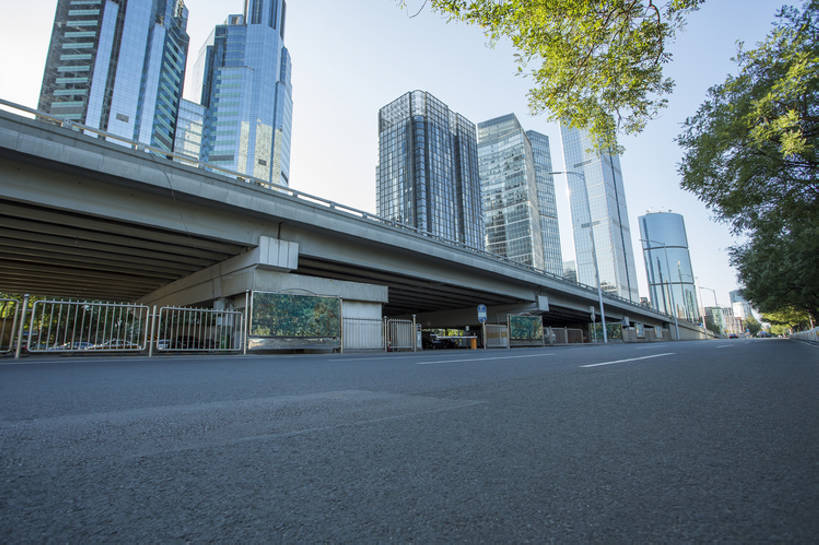 无人,横图,室外,白天,背景,仰视,度假,商务,美景,城市风光,城市,道路,建筑,街道,路,公路,北京,中国,亚洲,线,景观,天桥,桥,车道,地面,交通,首都,娱乐,现代,树,风景,天空,享受,休闲,办公大楼,景色,放松,运输,摄影,建造,柏油路,都市风光,大道,市区,高架桥,沥青,东亚,发展,繁荣,金融区,马路,彩图,低角度拍摄,高层建筑,北京CBD,嘉里中心,建筑结构,广角,汽车广告背景图,bj175