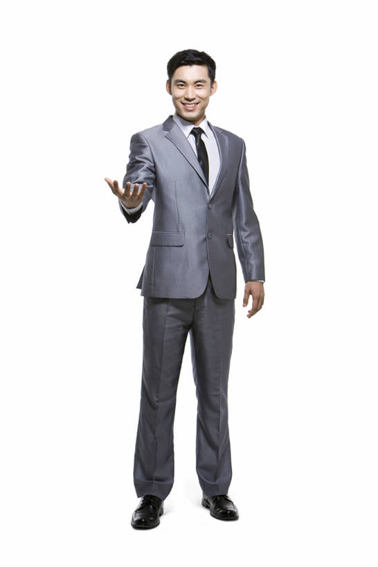 东方人,成年人,一个人,商务人士,商务男性,站,笑,微笑,露齿笑,竖图,白色背景,正面,衬衫,商务,成功,信心,中国,亚洲,仅一个男性,仅一个人,捆扎,套装,正装,领带,拿着,注视,仅一个年轻男性,观察,看,手势,力量,观看,察看,象征,庄重,关注,商务装,身份,工薪阶层,东亚,北京市,正式,地位,男人,男性,年轻男性,亚洲人,中国人,年轻人,白领,上班族,彩图,全身,影棚拍摄,衬衣,打手势,了解,bj175