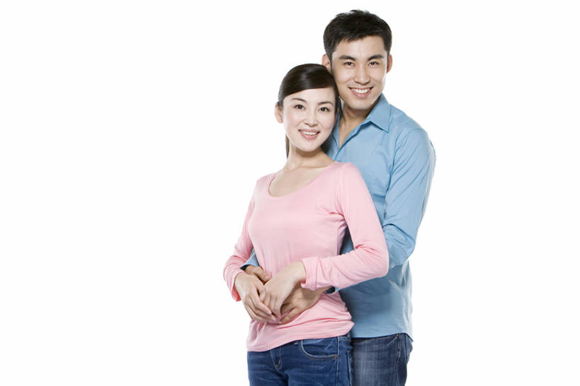 东方人,成年人,两个人,站,笑,微笑,露齿笑,横图,留白,白色背景,侧面,衬衫,快乐,满意,纯洁,中国,亚洲,注视,休闲装,刺激,社区,观察,看,可爱,童年,童趣,搭,观看,察看,享乐,搭着,关注,童真,东亚,烂漫,无邪,北京市,异性恋,无忧无虑,天真,男人,男性,年轻男性,年轻女性,女人,女性,亚洲人,中国人,年轻人,手牵手,半身,彩图,影棚拍摄,爱,深情,bj175