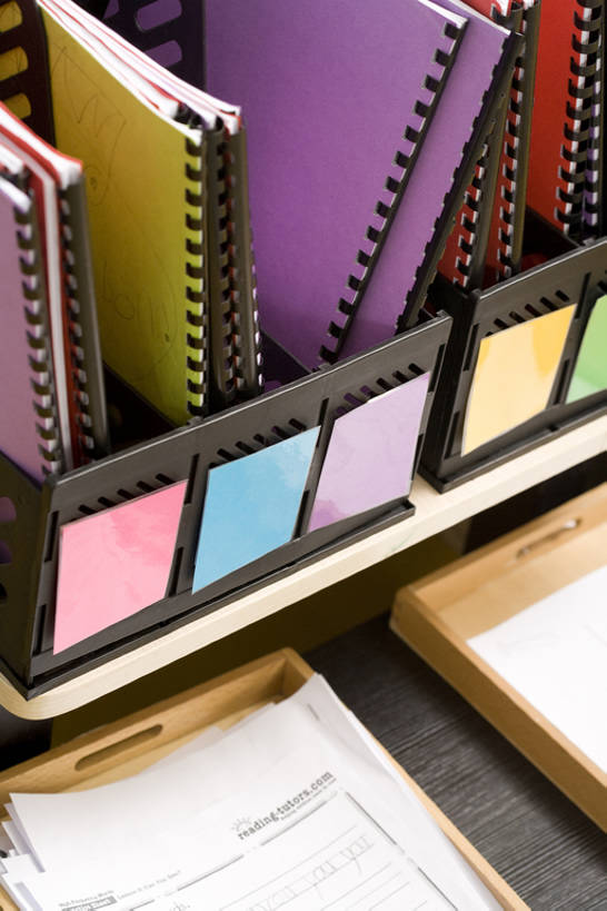 无人,学生,竖图,办公用品,文件夹,教育,英文字母,活页夹,书,彩图,小学,小学生,bj175