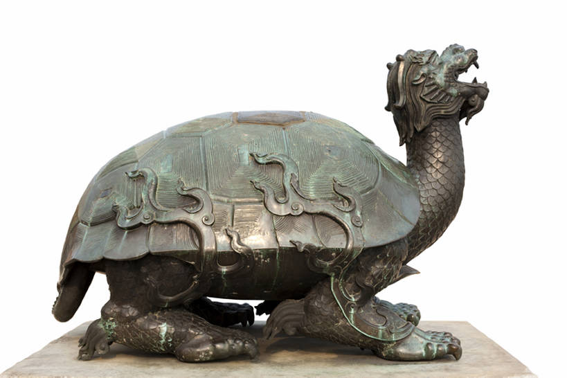 无人,横图,留白,白色背景,侧面,奢侈,静物,雕塑,北京,中国,亚洲,神话,装饰,雕像,古典,豪华,历史,传统,古代,一个,工艺品,摄影,影棚,单个,华丽,珍贵,铜,风格,镀金,中国文化,摄影棚,手艺,底座,古典风格,东亚,远古,皇室,富丽,古远,华美,彩图,全身,影棚拍摄,拍摄,传统文化,华侈,奢华,赑屃,龙生九子,bj175