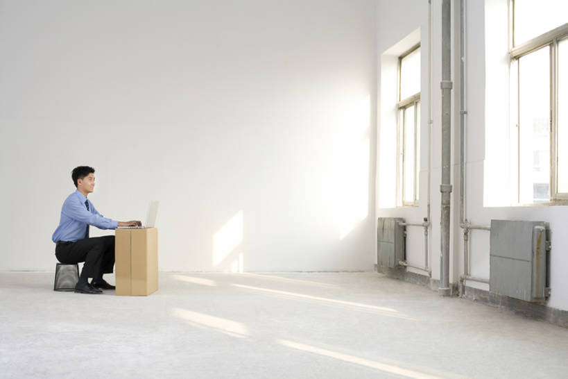 东方人,成年人,一个人,商务人士,商务男性,横图,室内,留白,侧面,衬衫,商务,建筑业,笔记本电脑,互联网,技术,窗户,北京,中国,亚洲,仅一个男性,仅一个人,敲打,套装,墙,输入,仅一个年轻男性,白色,建筑工地,打字,想,摄影,点击,敲击,专心,商务装,工薪阶层,东亚,无线电技术,开端,按键,男人,男性,年轻男性,亚洲人,中国人,年轻人,白领,上班族,坐着,彩图,全身,衬衣,焦距,改进,bj175