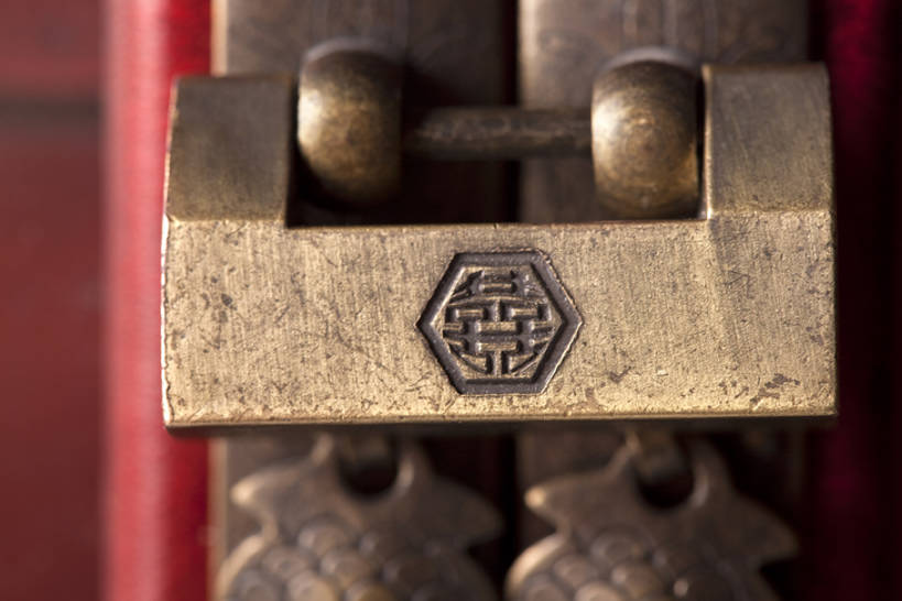 无人,横图,特写,奢侈,静物,金属制品,北京,中国,亚洲,金属,艺术品,古典,豪华,首饰盒,传统,锁,古代,一个,摄影,单个,古董,华丽,中国文化,古典风格,东亚,远古,富丽,华美,古代文明,彩图,影棚拍摄,全画幅,传统文化,华侈,奢华,过去,bj175