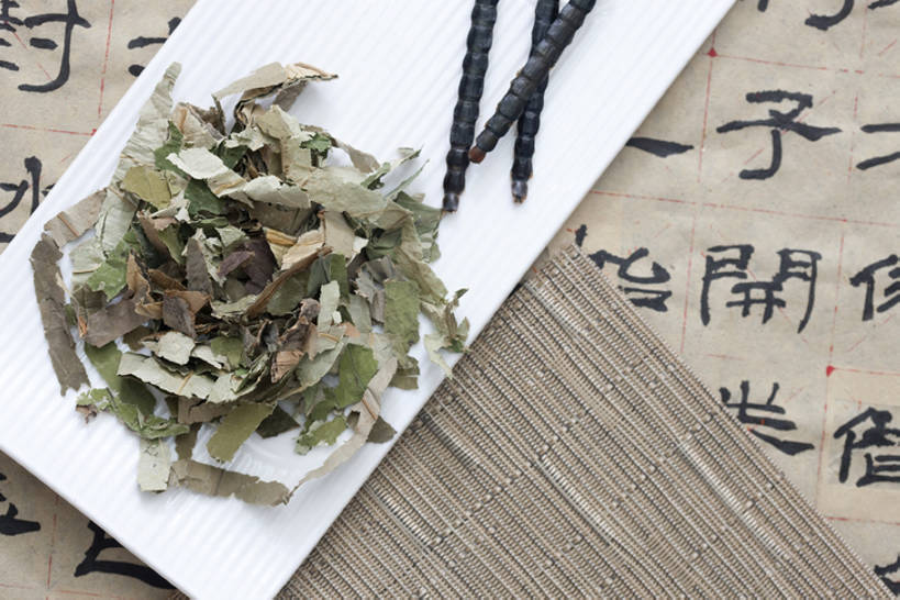 无人,横图,俯视,静物,北京,中国,亚洲,药,干燥,食品,草药,饮食,饮料,干花,汉字,摄影,有机食品,影棚,多样,医疗,草本,中国文化,摄影棚,营养品,中医,蜈蚣,东亚,健康食物,彩图,高角度拍摄,影棚拍摄,拍摄,传统文化,bj175