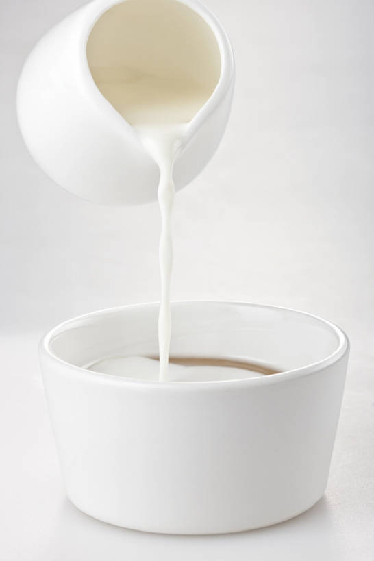 蜂蜜,无人,竖图,白色背景,静物,倒,食品,酸奶,饮食,白色,碗,健康,摄影,影棚,奶制品,清新,摄影棚,健康食物,纯净,彩图,影棚拍摄,拍摄,bj175