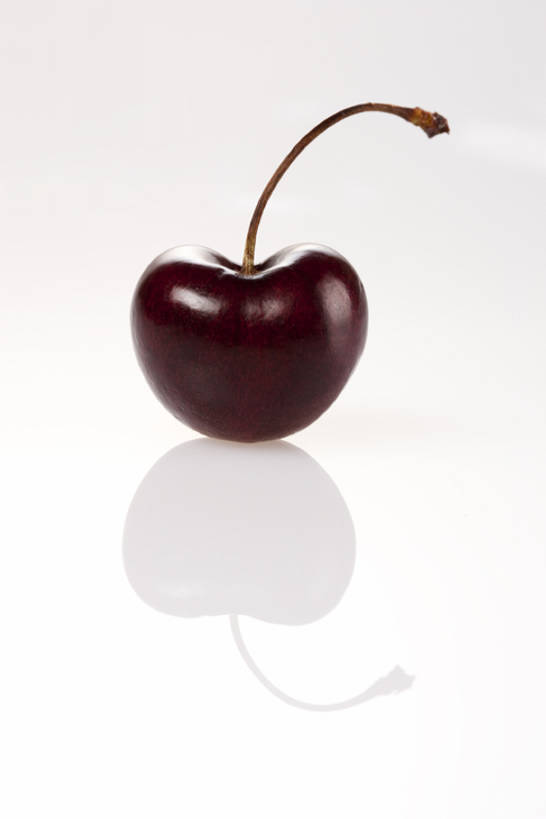 无人,竖图,室内,特写,留白,白色背景,正面,樱桃,静物,水果,一排,整齐,并排,反射,食品,茎,饮食,排列,一个,红色,白色,成熟,摄影,影棚,单个,简单,队列,清新,摄影棚,健康食物,纯净,大樱桃,彩图,全身,影棚拍摄,拍摄,bj175