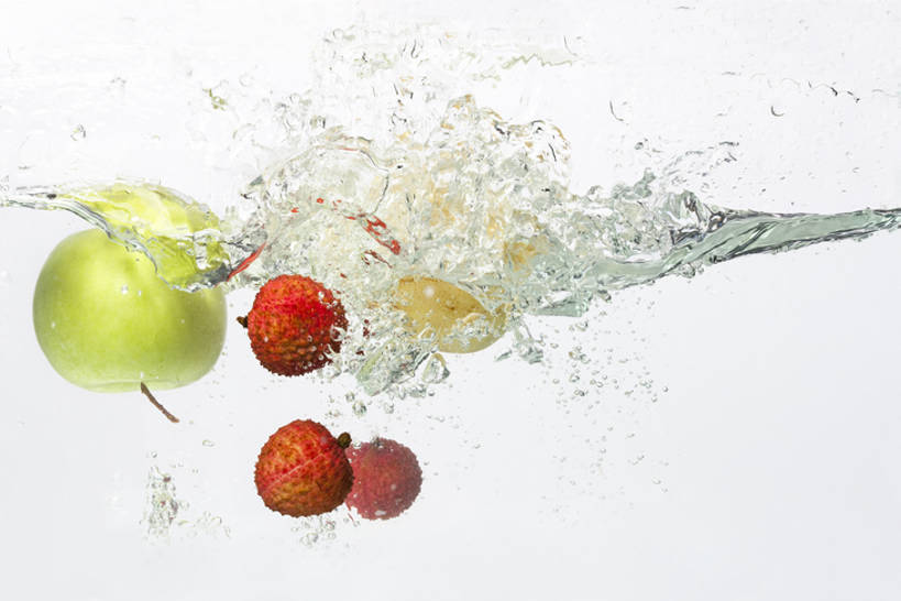 无人,横图,室内,白色背景,正面,水,苹果,梨,荔枝,水果,五个,许多,湿,溅,液体,水滴,食品,饮食,黄色,红色,绿色,白色,青苹果,热带水果,摄影,影棚,落下,动作,简单,清新,摄影棚,健康食物,纯净,洗涤,彩图,全身,影棚拍摄,拍摄,亚洲梨,bj175