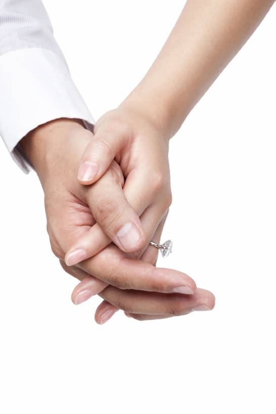 东方人,成年人,中年人,手,两个人,夫妻,丈夫,妻子,新娘,新郎,竖图,特写,白色背景,正面,爱情,婚礼,快乐,北京,中国,亚洲,连接,庆祝,结婚,浪漫,结婚戒指,概念,喜庆,手指,恩爱,恋人,摄影,影棚,生长,生活方式,纪念,支撑,部分,誓言,袖子,关爱,摄影棚,东亚,陪同,贡献,陪伴,异性恋,开端,团结,信任,男人,男性,年轻女性,女人,女性,中年男性,亚洲人,中国人,年轻人,手臂,夫妇,情侣,手牵手,彩图,影棚拍摄,爱,高兴,拍摄,伴侣,传统文化,订婚,订婚戒指,承诺,结婚证词,证词,伴随,bj175