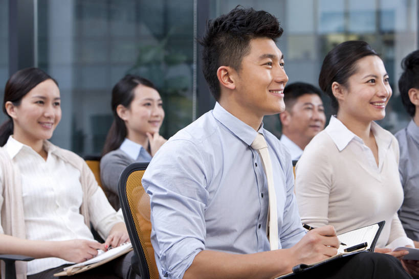 东方人,中年人,老年人,商务人士,商务男性,商务女性,办公室,坐,横图,室内,侧面,衬衫,商务,讨论,快乐,通讯,成功,北京,中国,亚洲,套装,工作,会议,教育,听,方向,水笔,办公大楼,想,摄影,专心,领导,知识,商务装,工薪阶层,东亚,把握,男人,年轻男性,年轻女性,女人,亚洲人,中国人,年轻人,白领,上班族,半身,彩图,衬衣,掌控,教育活动,bj175