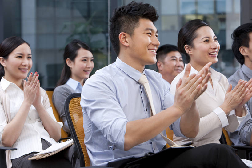 东方人,中年人,老年人,商务人士,商务男性,商务女性,办公室,坐,鼓掌,横图,室内,侧面,衬衫,商务,讨论,快乐,通讯,成功,北京,中国,亚洲,套装,工作,会议,教育,听,方向,办公大楼,同意,想,摄影,专心,领导,知识,商务装,工薪阶层,东亚,把握,男人,年轻男性,年轻女性,女人,亚洲人,中国人,年轻人,白领,上班族,拍手,半身,彩图,衬衣,掌控,教育活动,bj175