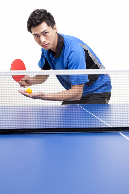 东方人,一个人,运动员,蹲,竖图,室内,白色背景,正面,T恤衫,运动服,锻炼,运动,竞争,中国,亚洲,网,乒乓球拍,乒乓球桌,球拍,竞技运动,T恤,注视,球,观察,看,健康,摄影,影棚,生活方式,观看,察看,专心,关注,摄影棚,决心,爱好,发球,东亚,体育活动,乒乓球,年轻男性,亚洲人,中国人,年轻人,彩图,影棚拍摄,拍摄,bj175