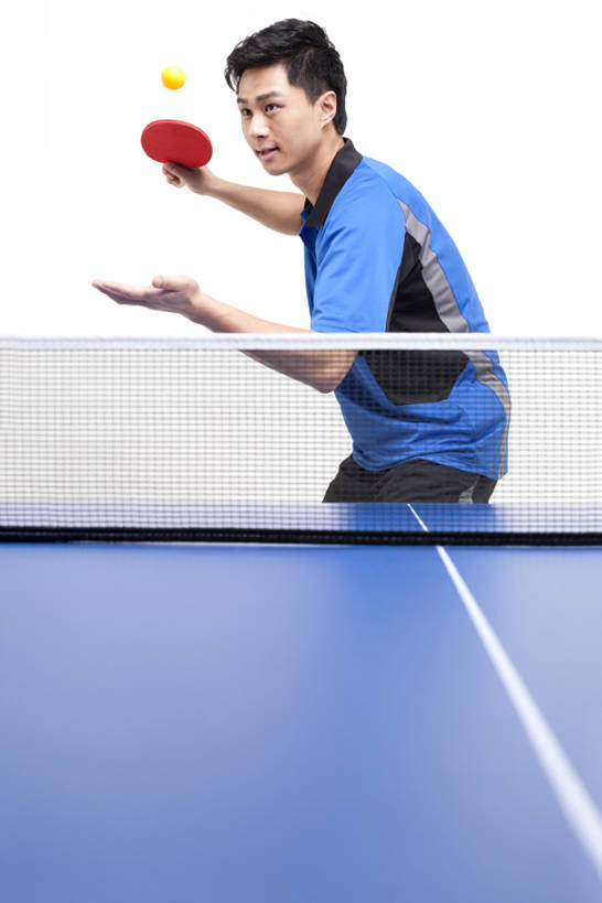 东方人,一个人,运动员,蹲,竖图,室内,白色背景,T恤衫,运动服,锻炼,运动,竞争,中国,亚洲,网,乒乓球拍,乒乓球桌,球拍,竞技运动,半空,T恤,球,健康,摄影,影棚,生活方式,专心,摄影棚,决心,爱好,发球,东亚,体育活动,乒乓球,年轻男性,亚洲人,中国人,年轻人,彩图,影棚拍摄,拍摄,bj175