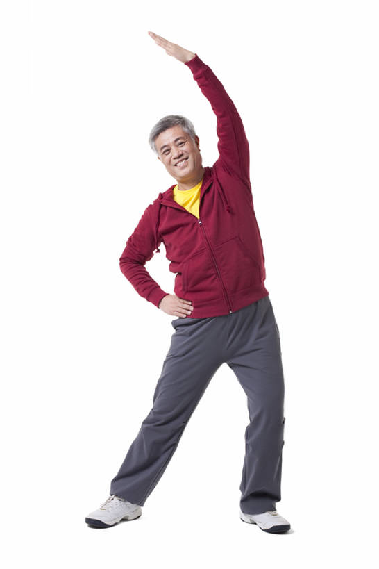 东方人,成年人,老年人,一个人,竖图,白色背景,正面,运动服,快乐,中国,亚洲,伸展,年轻,注视,观察,看,健康,观看,察看,享乐,关注,东亚,老年男性,男人,男性,亚洲人,中国人,彩图,全身,影棚拍摄,bj175