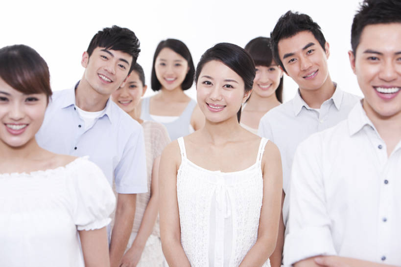 东方人,成年人,人群,站,笑,微笑,露齿笑,横图,留白,白色背景,正面,时尚,快乐,友谊,幸福,北京,中国,亚洲,并排,许多人,倾斜,注视,休闲装,观察,看,一群人,休闲,放松,乐趣,摄影,影棚,生活方式,观看,察看,酷,享乐,关注,摄影棚,肖像,合伙,歪,东亚,陪同,集体照,陪伴,无忧无虑,团结,男人,男性,年轻男性,年轻女性,女人,女性,亚洲人,中国人,年轻人,休闲活动,半身,彩图,影棚拍摄,欢乐,拍摄,挨着,伴随,bj175