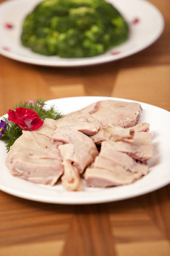 无人,竖图,室内,晚餐,午餐,餐桌,静物,餐具,北京,亚洲,房屋,西兰花,美味,食品,饮食,摄影,膳食,中国文化,东亚,白斩鸡,彩图,bj175