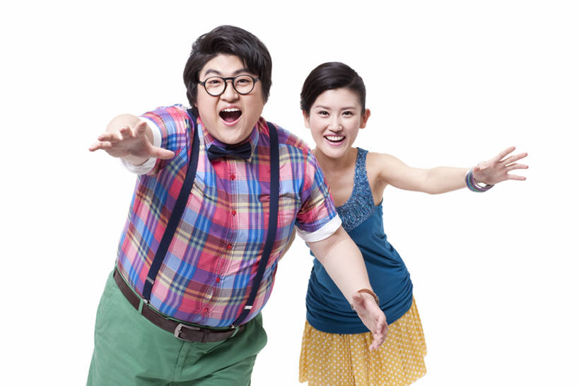 东方人,成年人,两个人,夫妻,横图,留白,白色背景,正面,爱情,北京,中国,亚洲,撑,指,并排,背心,方格,格子,领结,眼镜,浪漫,托腮,指点,休闲装,方向,托,张嘴,温暖,温馨,恩爱,恋人,摄影,影棚,生活方式,背带,害怕,幽默,惊吓,和睦,指向,恐怖,托下巴,摄影棚,张大嘴巴,东亚,陪同,惊骇,陪伴,异性恋,恐惧,震惊,男人,男性,年轻男性,年轻女性,女人,女性,亚洲人,中国人,年轻人,夫妇,情侣,张开嘴,半身,彩图,影棚拍摄,拍摄,伴侣,融洽,挨着,伴随,bj175