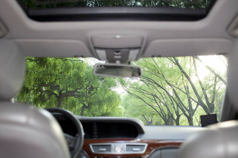 无人,横图,白天,侧面,安全,技术,镜子,城市,汽车,北京,中国,亚洲,反射,挡风玻璃,机动车,交通,现代,座位,车,树,方向盘,交通工具,轿车,运输,摄影,后视镜,镜像,生命,镜面,载具,车座,东亚,光学,彩图,bj175