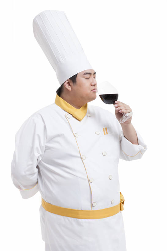 葡萄酒,东方人,成年人,一个人,竖图,留白,抠图,白色背景,正面,制服,技术,玻璃,北京,中国,亚洲,仅一个男性,仅一个人,喝,握,正装,围裙,酒类,闻,饮食,饮料,仅一个年轻男性,站着,职业,健康,握着,摄影,生活方式,技巧,权威,领导,享乐,手艺,厨师帽,厨师服,东亚,技能,技艺,把握,男人,男性,年轻男性,亚洲人,中国人,年轻人,主厨,闭着眼睛,彩图,影棚拍摄,妙技,本领,尝,掌控,bj175