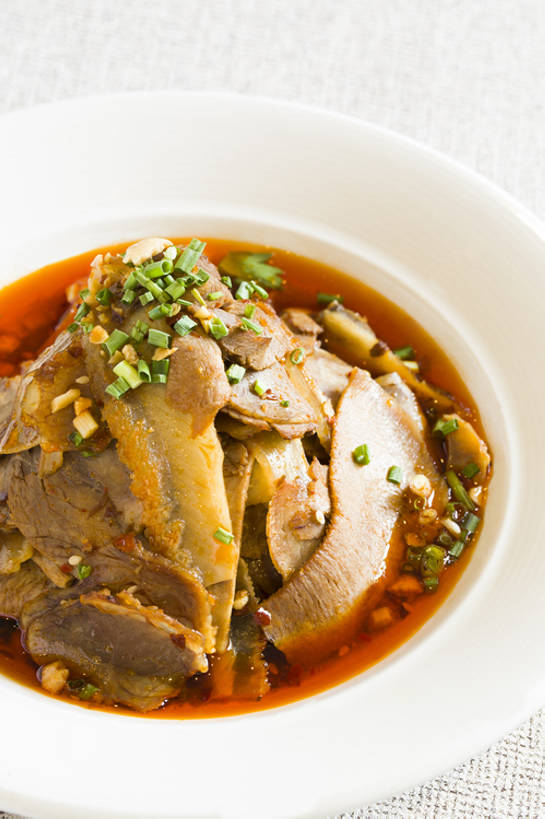 点心,面包,无人,竖图,特写,吃饭,晚餐,午餐,静物,餐具,北京,中国,亚洲,切开,肉,熟食,美味,食品,面点,饮品,吐司,传统,饮食,餐饮,食物,糕点,饮料,盘子,中国菜,切,摄影,法式面包,膳食,可口,清新,中国文化,剖面,肉制品,吐司面包,东亚,主菜,切面,适口,四川菜,彩图,多士,听型面包,传统文化,夫妻肺片,bj175